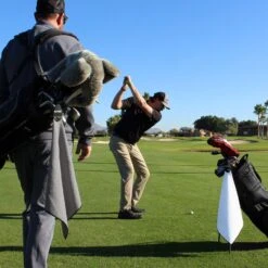 Monument Golf Stick It Magnetic Towels -Fine Golf Store Stick It Towel White d